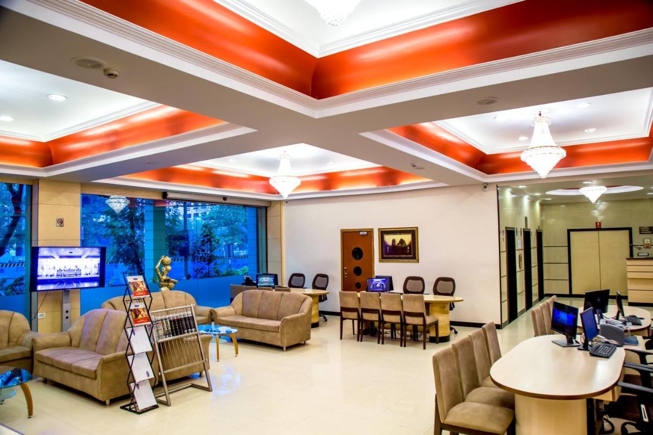 Hotel Tip Top Plaza Thane Esterno foto