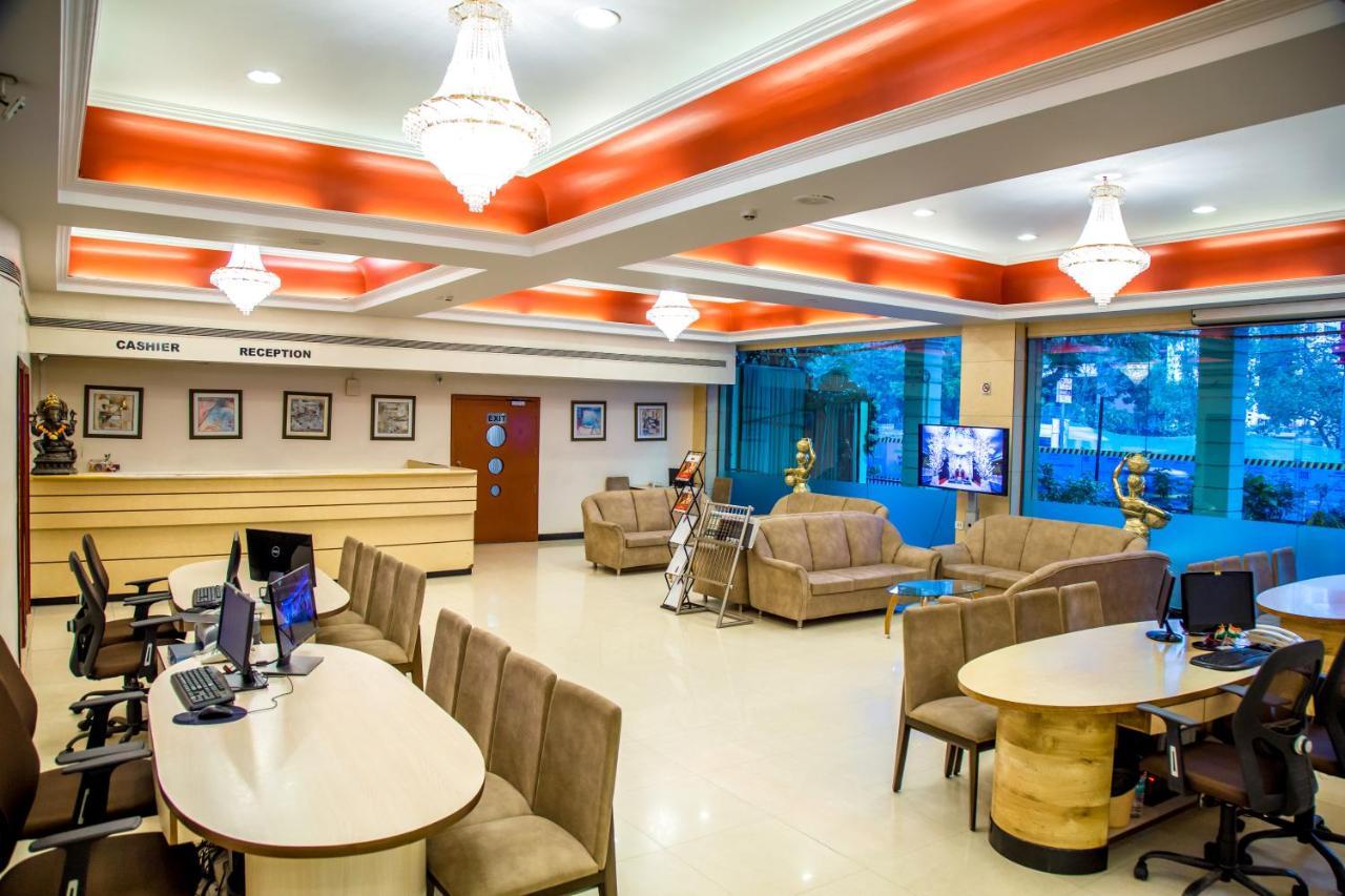 Hotel Tip Top Plaza Thane Esterno foto